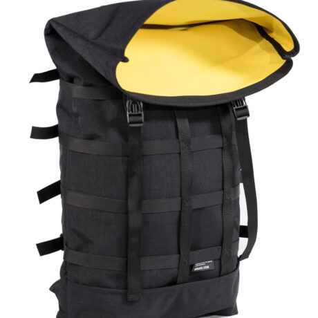 Seen from the front, the stylish Braasi Webbing backpack in black with an adjustable external net and yellow inner lining.