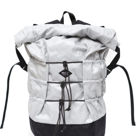 The silver Mika backpack model from Braasi great for wearing in nature